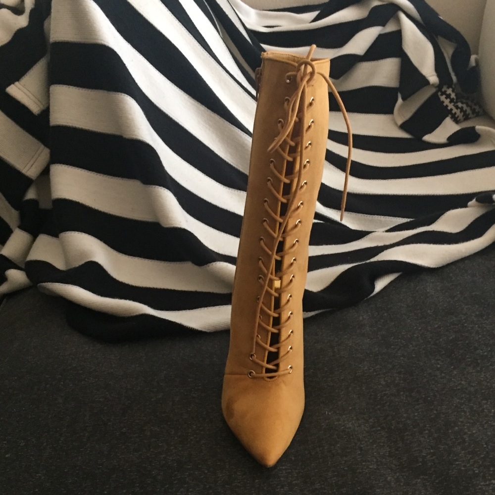 Tie up boot.